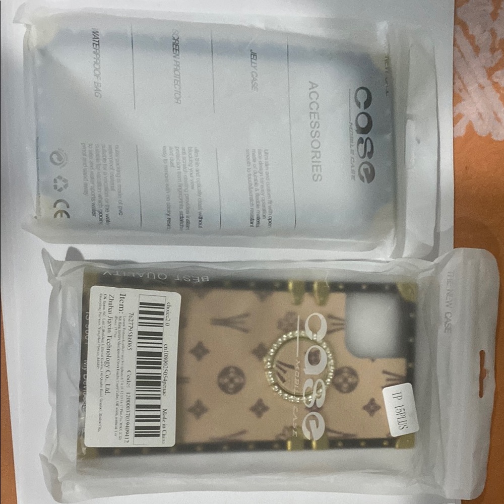 COS Black and Gold Smartphone Case